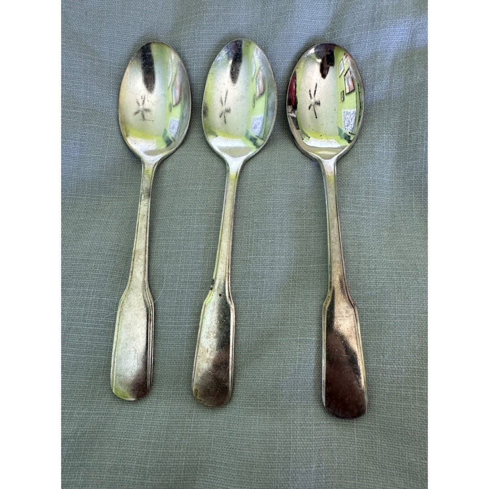 International Silver Plate Teaspoons 3pc Fiddle Handle Flatware‎ Taiwan Replace